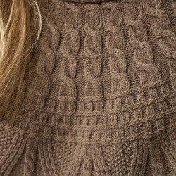 W Ovik Solid Jacquard Knit - Suede Brown